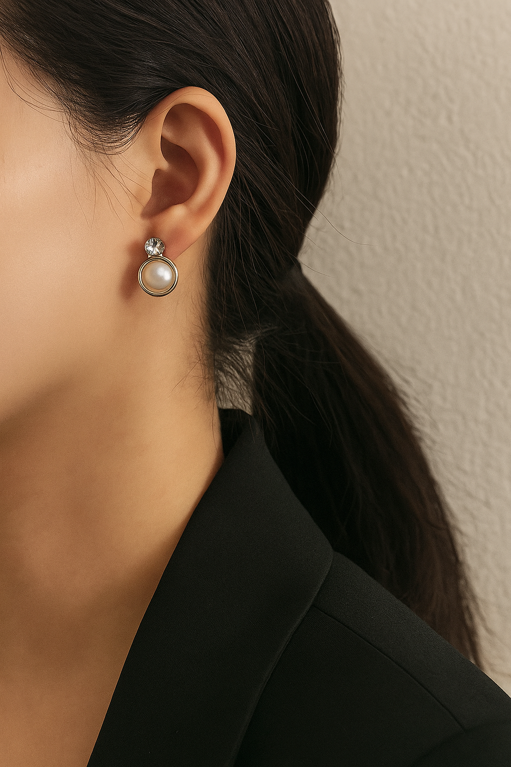 Luna Glow – Pearl & Crystal Button Earrings