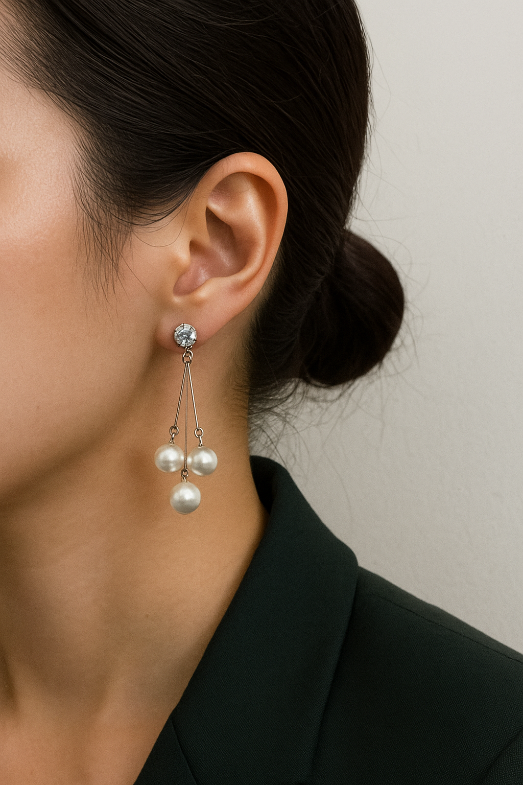 Graceful Tides – Triple Pearl Drop Earrings